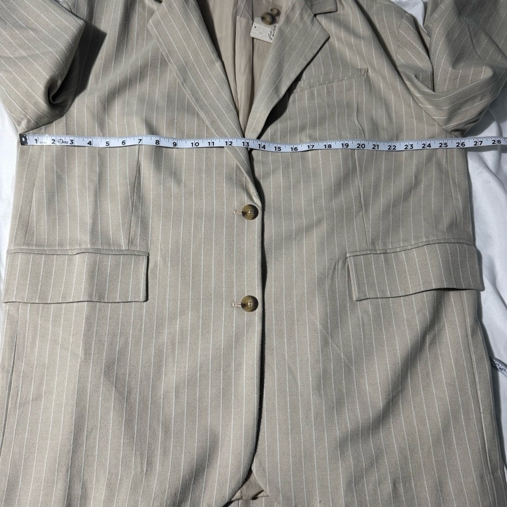 Free People NWT Reggie Pinstripe Blazer Size Large Oversized Tailored Jacket - Picture 3 of 9